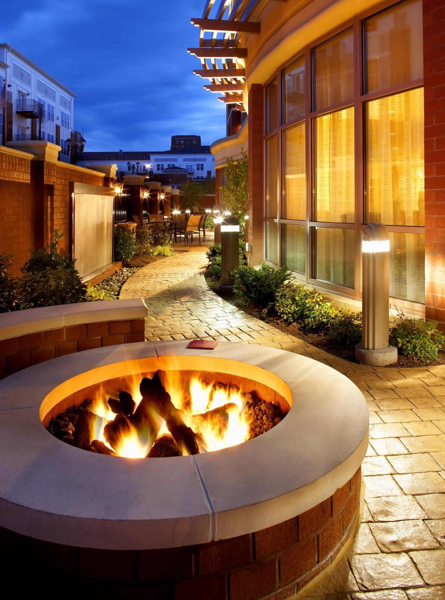 Courtyard Reading Wyomissing Hotel Exterior photo